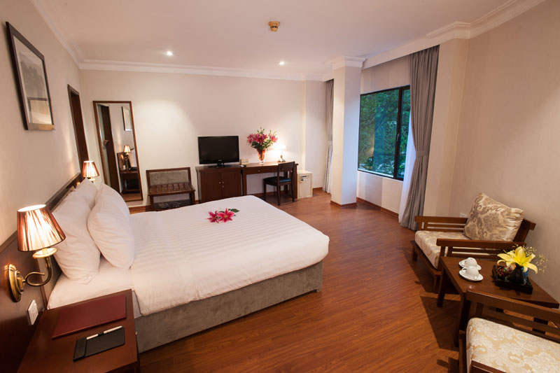 Phòng Junior Suite View Phố