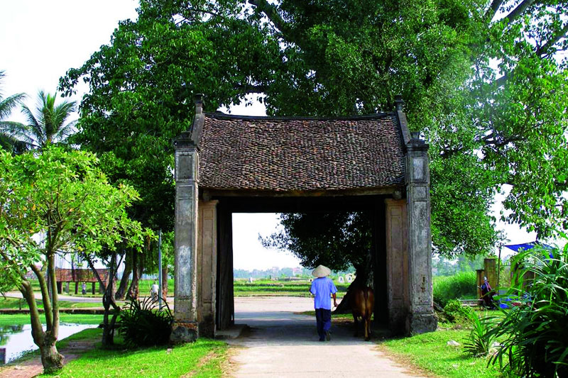 Duong Lam Village - Viet Ancient Village Tour full day